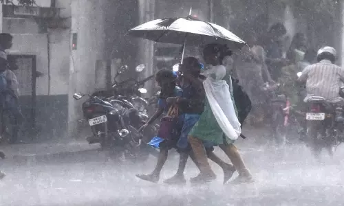 சென்னையின் பல இடங்களில் மழை