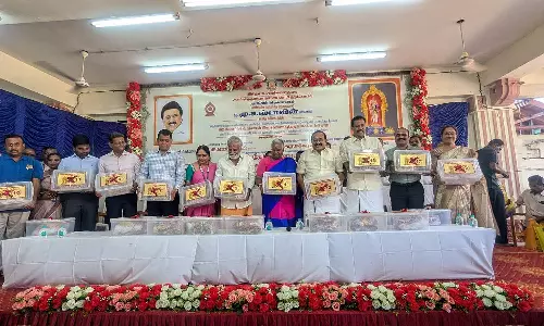 பழனி கோவில் நகைகள் 192 கிலோ வங்கியில் ஒப்படைப்பு- அமைச்சர் தலைமையில் நடைபெற்றது