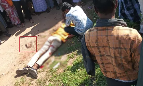 நெல்லை நீதிமன்ற வாசலில் ஒருவர் வெட்டிக் கொலை - போலீஸ் விசாரணை