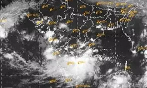 சென்னைக்கு 370 கி.மீ தொலைவில் நிலைக்கொண்டுள்ள காற்றழுத்த தாழ்வு மண்டலம்