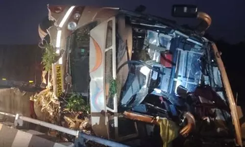 ஆம்னி பேருந்து கவிழ்ந்து விபத்து- ஒருவர் உயிரிழப்பு