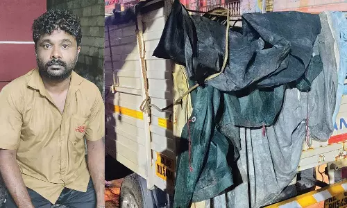 கோழி, மாட்டு கழிவுகள் கொண்டு வந்த 2 டெம்போக்கள் பறிமுதல்- டிரைவர்கள் கைது