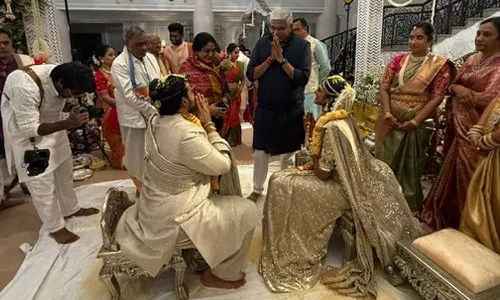 உதய்பூரில் நடைபெற்ற பி.வி. சிந்துவின் திருமணம்.. அமைச்சர் பகிர்ந்த புகைப்படம் வைரல்