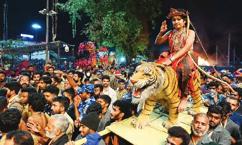 மண்டல பூஜை நாளையுடன் முடிகிறது: ஐயப்பனுக்கு இன்று தங்க அங்கி அணிவித்து வழிபாடு