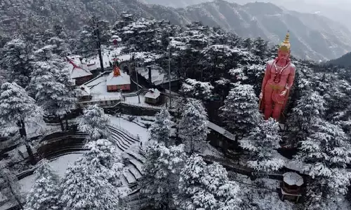 இமாச்சல பிரதேசத்தில் கடும் பனிப்பொழிவு: 200 சாலைகள் மூடல்