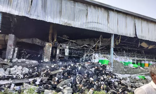 வெள்ளகோவில் அருகே இன்று காலை பஞ்சு மில்லில் பயங்கர தீ விபத்து