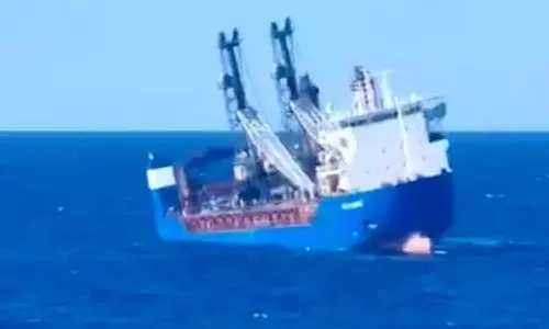 மத்திய தரைக்கடலில் மூழ்கிய ரஷிய சரக்கு கப்பல்: தாக்குதல் நடத்தப்பட்டதாக உரிமையாளர் குற்றச்சாட்டு