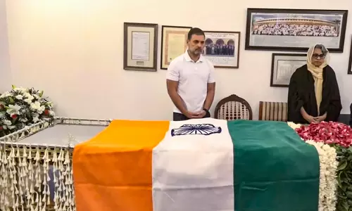 மன்மோகன் சிங் மறைவு- காங்கிரஸ் கட்சி தலைமை அலுலவலகத்தில் இருந்து நாளை இறுதி ஊர்வலம்