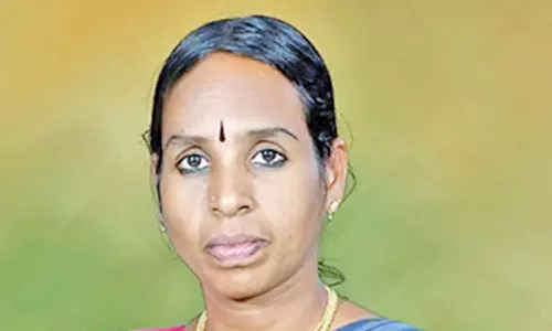 விபத்தில் அ.தி.மு.க மாவட்ட இணை செயலாளர் பலி