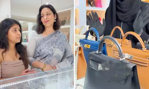 லிப்ஸ்டிக் எடுத்து செல்ல ரூ.27 லட்சம் மதிப்புள்ள கைப்பை வாங்கிய இளம்பெண் - வீடியோ வைரல்