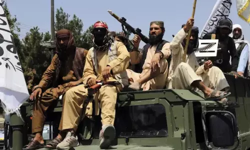 ஆப்கானிஸ்தானில் உயிரிழந்த 46 பேர்.. பாகிஸ்தானின் பல்வேறு இடங்கள் மீது தாலிபான் தாக்குதல்..