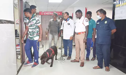 தனியார் மருத்துவமனைக்கு வெடிகுண்டு மிரட்டல் விடுத்த 8-ம் வகுப்பு மாணவன்