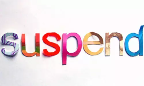 தமிழக-கர்நாடக மதுவிலக்கு சோதனை சாவடியில் நடந்த மோதல் தொடர்பாக 3 போலீசார் சஸ்பெண்ட்