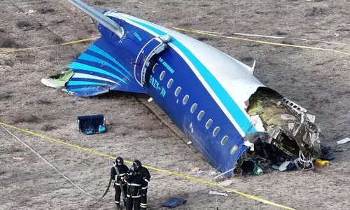 ரஷிய ராணுவம் நடத்திய தாக்குதலே காரணம்: விமான விபத்து குறித்து அஜர்பைஜான் அதிபர் குற்றச்சாட்டு