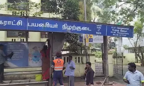 1,363 பஸ் நிறுத்தங்களில் தீவிர தூய்மை பணி