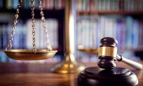 உடல் ரீதியான தொடுதல் மட்டுமே வன்புணர்வு ஆகாது -  போக்ஸோ வழக்கில் ஆயுள் தண்டனையை ரத்து செய்த ஐகோர்ட்