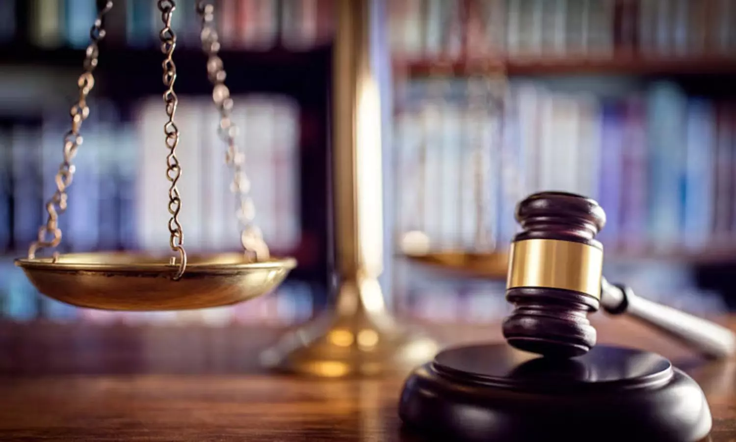 உடல் ரீதியான தொடுதல் மட்டுமே வன்புணர்வு ஆகாது -  போக்ஸோ வழக்கில் ஆயுள் தண்டனையை ரத்து செய்த ஐகோர்ட்