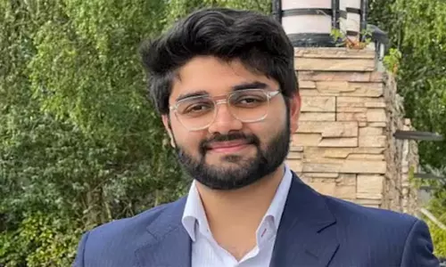 குடும்பத்தினர் கண் முன்னே விமான விபத்தில் இந்திய டாக்டர் உள்பட 2 பேர் பலி