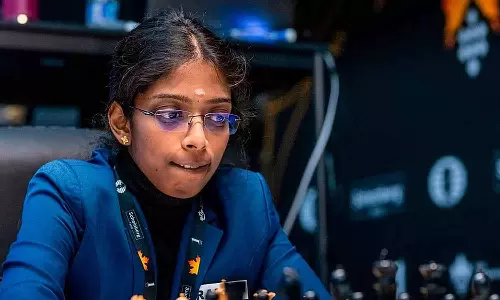 உலக பிலிட்ஸ் சாம்பியன்ஷிப் தொடர்: வெண்கல பதக்கம் வென்ற தமிழக வீராங்கனை வைஷாலி