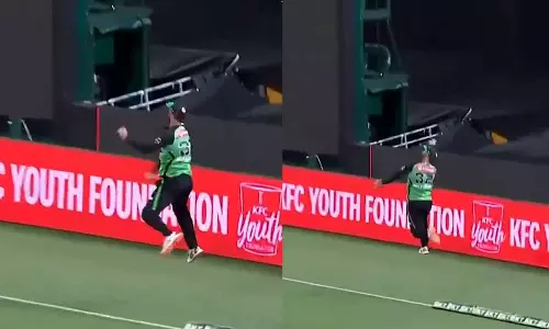 பிரமிக்கவைத்த கேட்ச்.. வைரலாகும் மேக்ஸ்வெல் வீடியோ