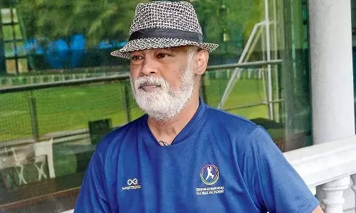 6 மாதமாக மொபைல் போன் கிடையாது- கடும் நிதி நெருக்கடியில் வினோத் காம்ப்ளி