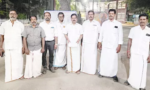 ஆரணி பேரூராட்சியுடன் மல்லியங்குப்பம் ஊராட்சியை இணைக்க எதிர்ப்பு