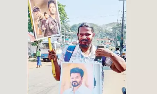 நடிகர் விஜய்யை நேரில் சந்திக்க நடைபயணம் தொடங்கிய கேரள ரசிகர்