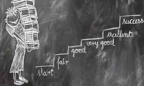 அவனுக்கு வயது 45