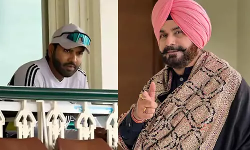 மரியாதைக்கு தகுதியானவர்.. ஒருபோதும் ரோகித்தை கைவிடக்கூடாது.. பிசிசிஐ-யை சாடிய சித்து