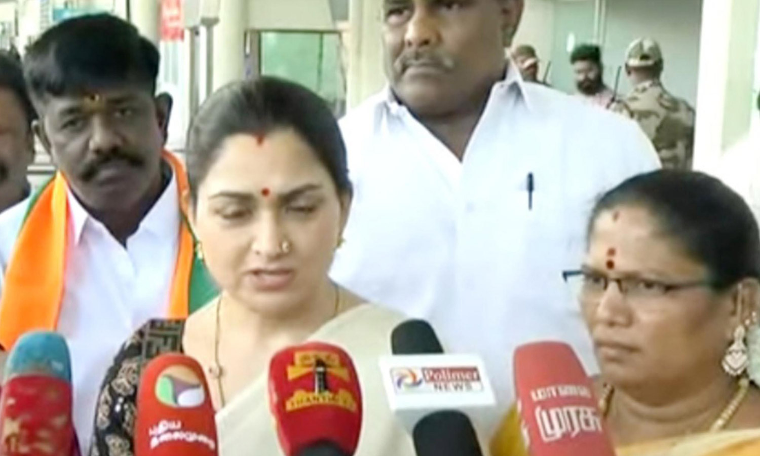 த.வெ.க.வுடன் கூட்டணி குறித்து கட்சி மேலிடம் முடிவு செய்யும்- குஷ்பு