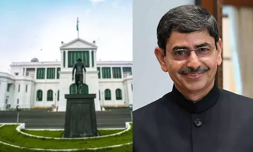 மற்ற மாநிலங்களில் சட்டசபை முதலிலும், முடிவிலும் தேசியக்கீதம் இசைக்கப்படுகிறது- கவர்னர் மாளிகை அதிகாரிகள்