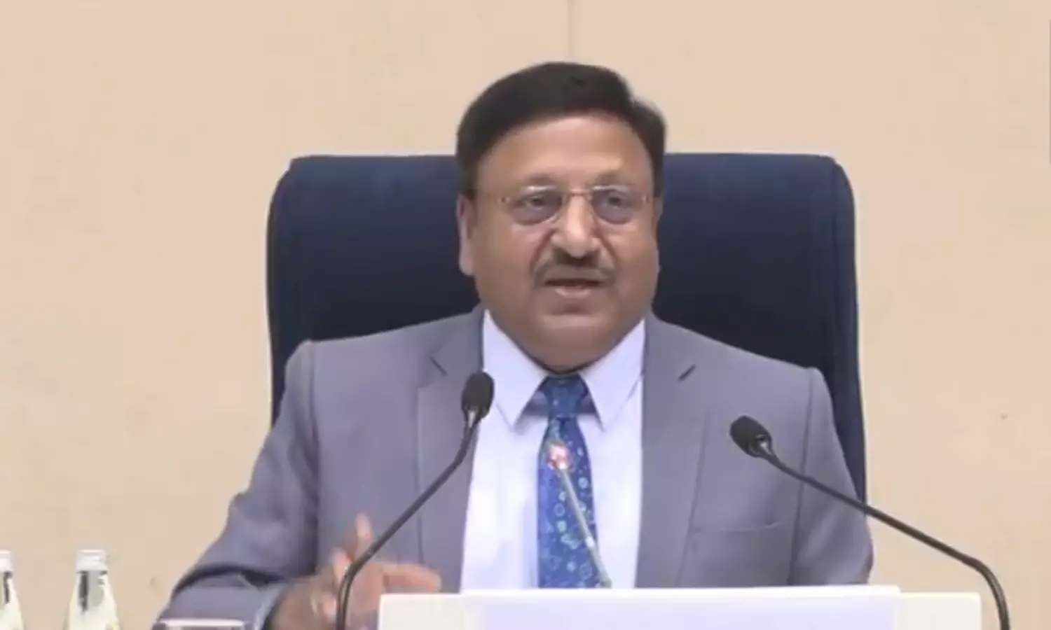 ஈரோடு கிழக்கு தொகுதிக்கு பிப்ரவரி 5-ம் தேதி இடைத்தேர்தல்: தேர்தல் ஆணையம்