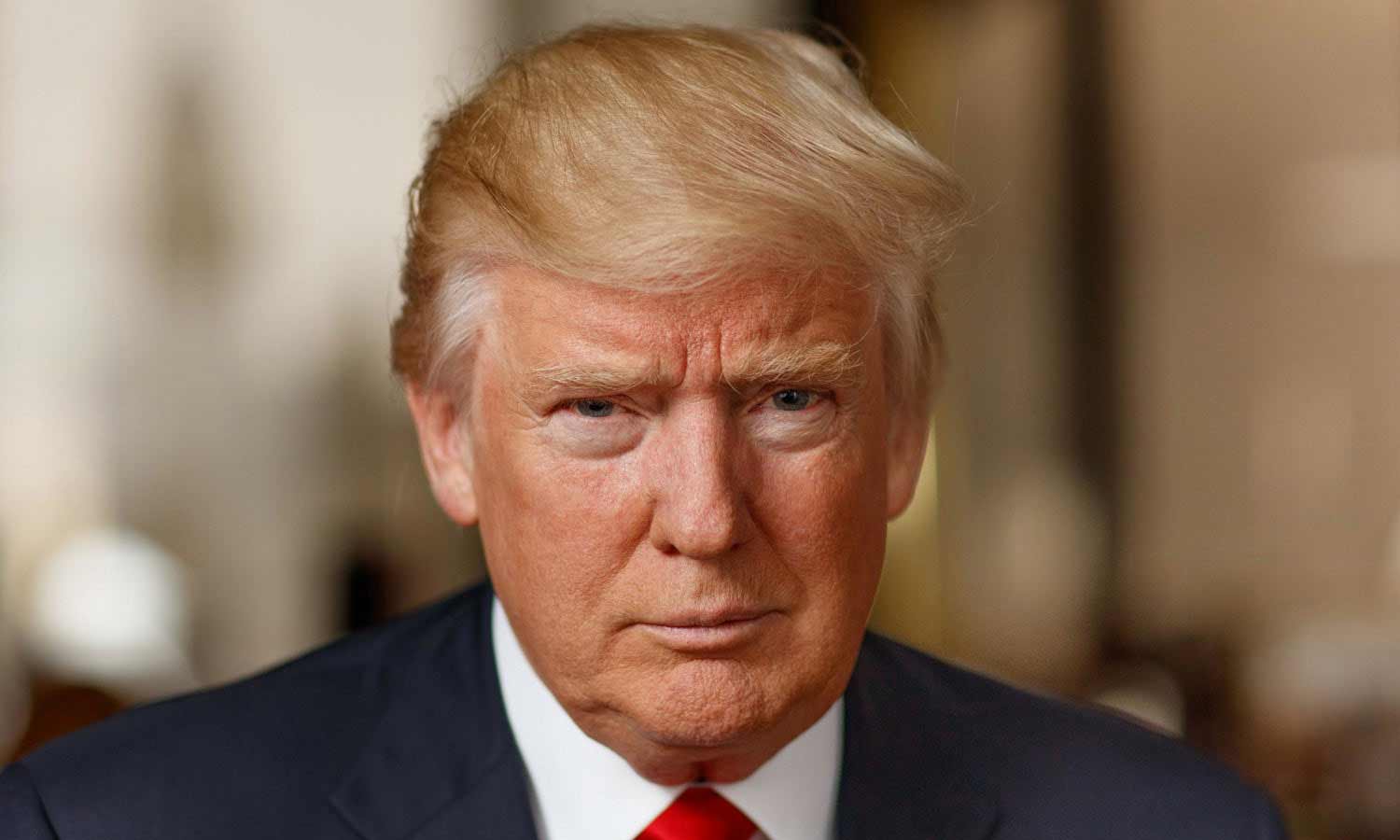 தண்டனை அறிவிப்புக்கு தடைவிதிக்க உத்தரவிடக்கோரி உச்சநீதிமன்றத்தில் டொனால்டு டிரம்ப் மனு