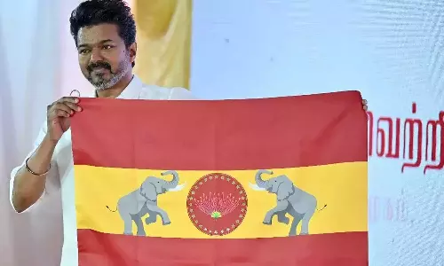 பனையூரில் நாளை தவெக மாவட்ட நிர்வாகிகள் கூட்டம்