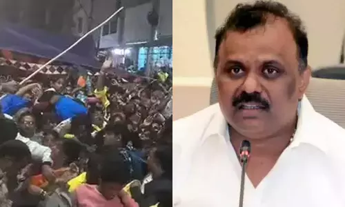 திருப்பதியில் பலியானவர்கள் குடும்பத்துக்கு ரூ.25 லட்சம் இழப்பீடு: ஆந்திர அரசு அறிவிப்பு