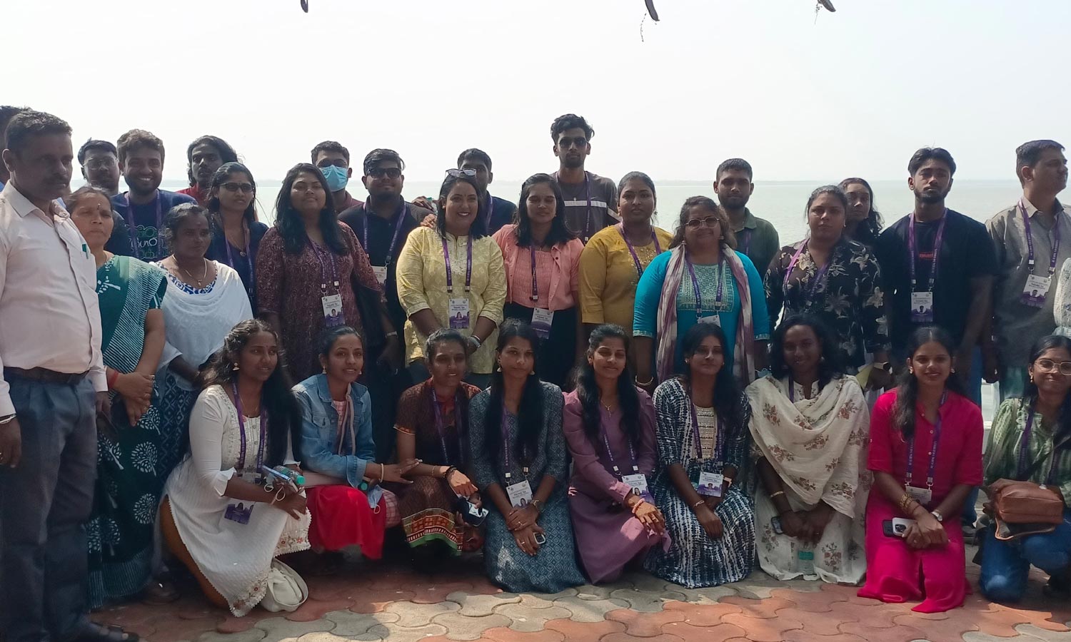 வீராணம் ஏரியை பார்வையிட்ட வெளிநாடு வாழ் தமிழர்கள்