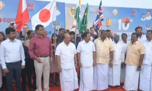 கோவளத்தில் சர்வதேச பலூன் திருவிழா தொடங்கியது