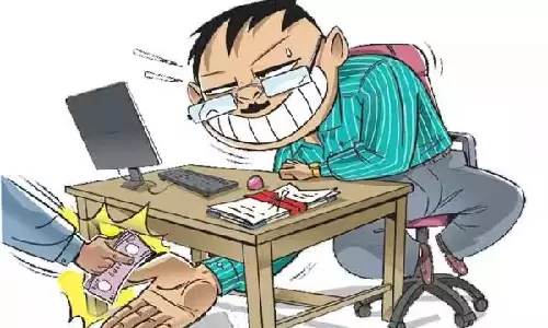 அரசு அதிகாரிகள்-ஊழியர்களின் போன்களை `ஹேக் செய்ய அனுமதி கேட்கும் லஞ்ச ஒழிப்பு துறை