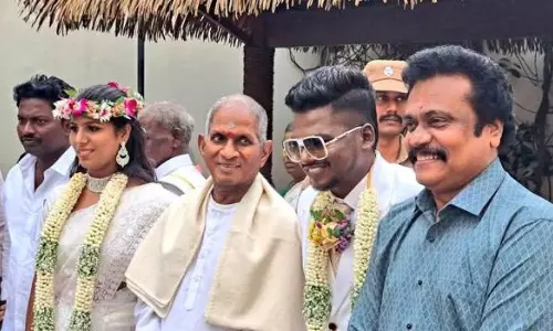 காதலியை கரம் பிடித்த பாடகர் `தெருக்குரல் அறிவு - இளையராஜா வாழ்த்து