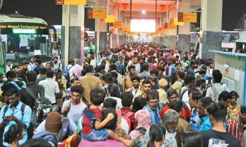 பொங்கல் பண்டிகை கொண்டாட சென்னையில் இருந்து 12 லட்சம் பேர் சொந்த ஊருக்கு பயணம்