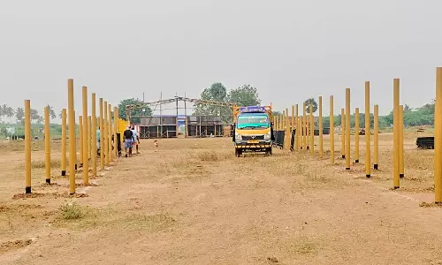 திருச்சி மாவட்டத்தின் முதல் ஜல்லிக்கட்டு- பெரிய சூரியூரில் பிரமாண்டமான மைதானம், வாடிவாசல் தயாரானது