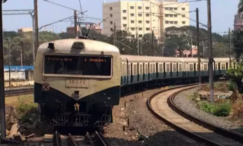 சென்னை புறநகர் ரெயில் சேவையில் மாற்றம் - தெற்கு ரெயில்வே அறிவிப்பு