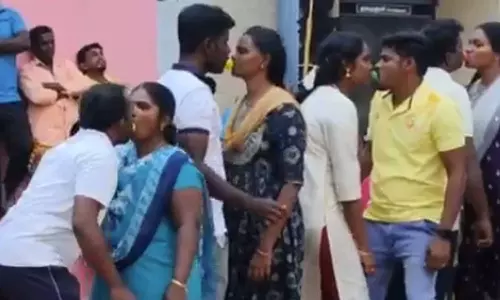 Video: பொங்கல் பண்டிகையை முன்னிட்டு தம்பதிகளுக்காக நடத்தப்பட்ட வித்தியாசமான விளையாட்டு போட்டி