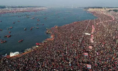 பொய் தரவுகள் என்பதா? கங்கையில் நீராடினாலும் பாவிகளாகவே இருப்பார்கள்- அகிலேஷை மறைமுகமாக சாடிய இமாச்சல் ஆளுநர்