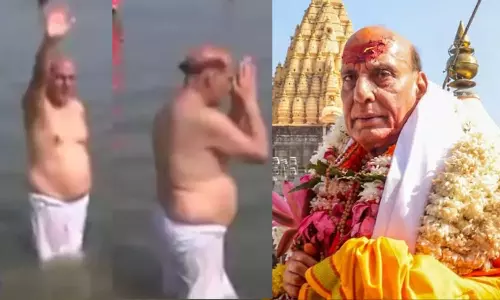 VIDEO: மகா கும்பமேளாவில் புனித நீராடிய மத்திய அமைச்சர் ராஜ்நாத் சிங்