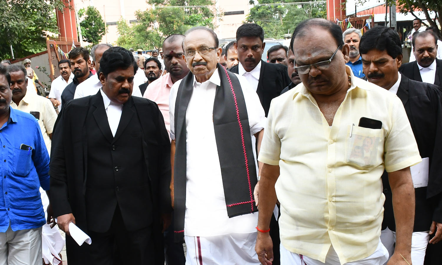 பரந்தூர் விமான நிலையம் போராட்ட குழுவினரை விஜய் சந்திப்பது தனிப்பட்ட உரிமை- வைகோ