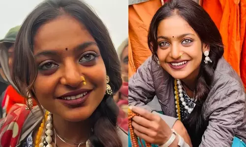 மகா கும்பமேளாவில் பாசி மாலை விற்கும் மோனாலிசா..   இணையத்தில் சென்சேஷனான 16 வயது பெண்