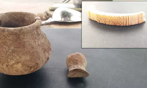 விருதுநகர்: வெம்பக்கோட்டை அகழாய்வில் சுடுமண் குடுவை, சங்கு வளையல் கண்டெடுப்பு