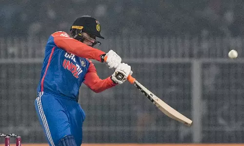 இங்கிலாந்து எதிரான முதல் டி20 - புது சாதனை படைத்த அபிஷேக் ஷர்மா