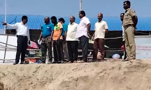 திருச்செந்தூர் கடற்கரையில் மண் அரிப்பு- 2வது நாளாக மத்திய குழு ஆய்வு